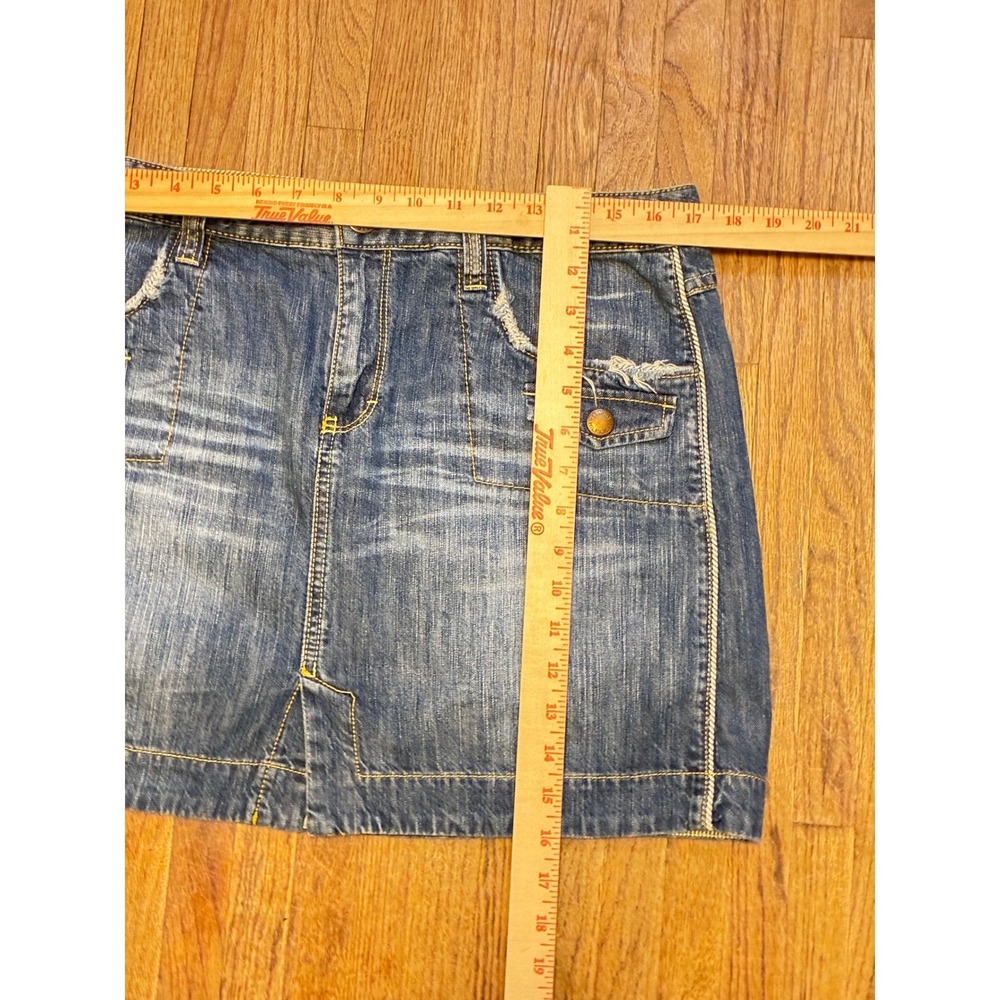 Tommy Hilfiger Denim Mini Skirt Medium Wash Distressed Y2K Size 12 - Picture 5 of 7